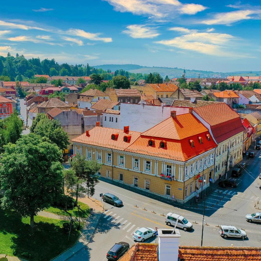 Haller Boutique Targu Mures Luaran gambar