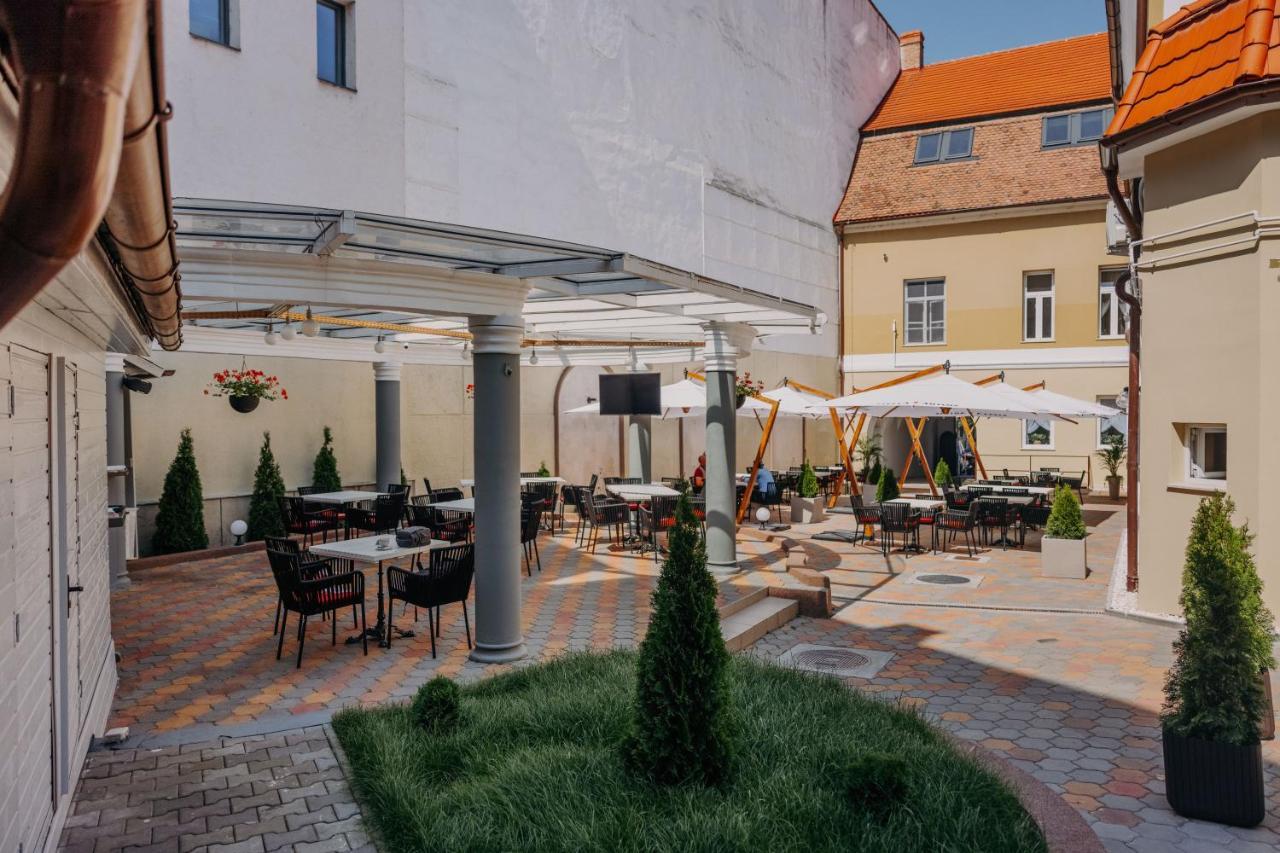 Haller Boutique Targu Mures Luaran gambar